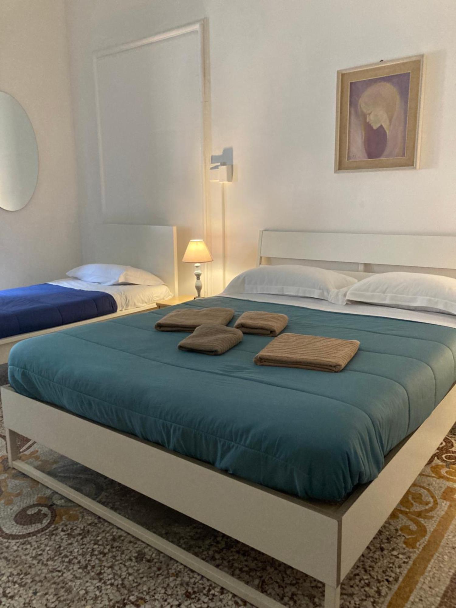 Guest House Roma Genoa Exterior photo